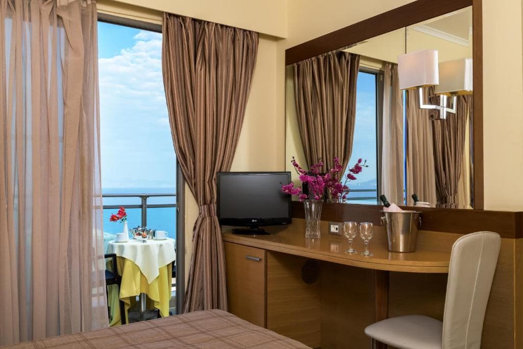 MANOUSOS CITY HOTEL - תמונה 16